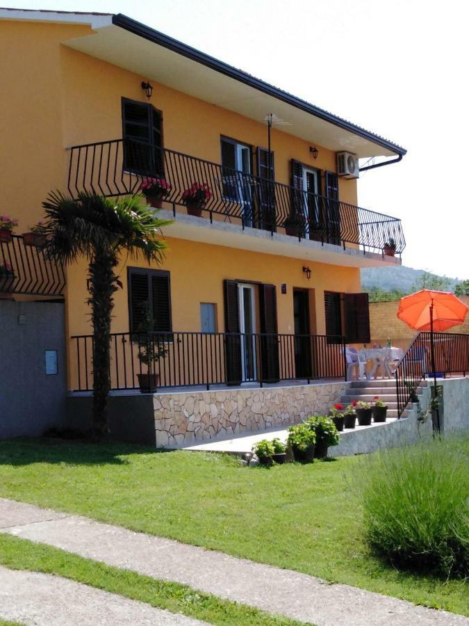 Apartman Knapic Koromačno Exterior foto