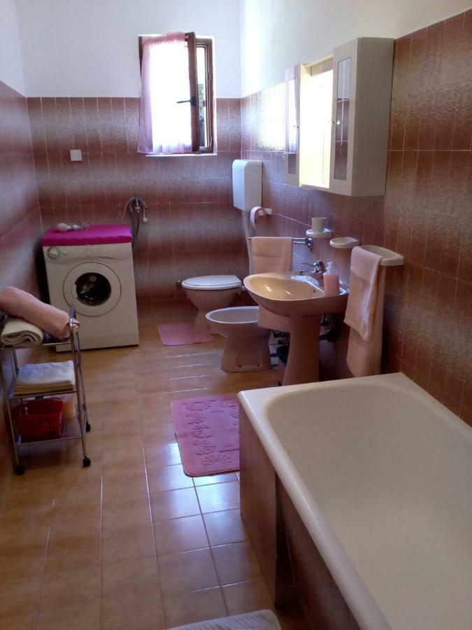 Apartman Knapic Koromačno Exterior foto