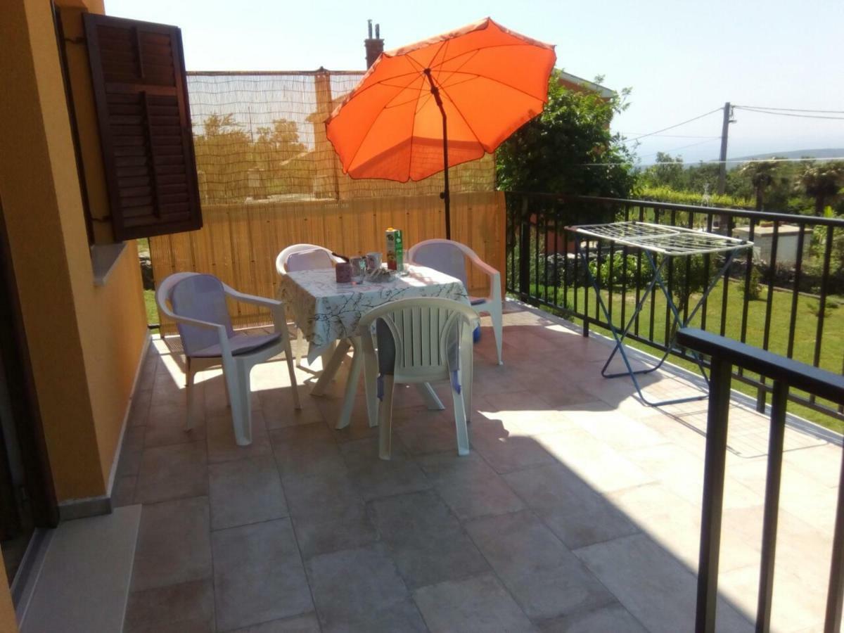 Apartman Knapic Koromačno Exterior foto